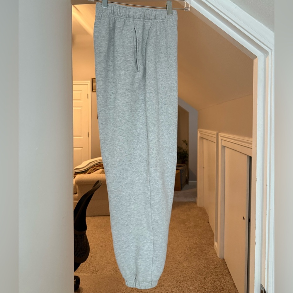 Lululemon Scuba Mid-Rise Oversized Jogger